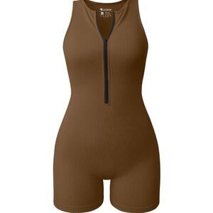 Amazon Women's Zip-Front Yoga Romper – Sleeveless Workout Vibes (Small)